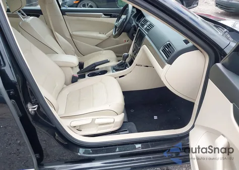 2016 Volkswagen Passat 1.8T Se из США, поврежденный, VIN 1VWBS7A38GC016389